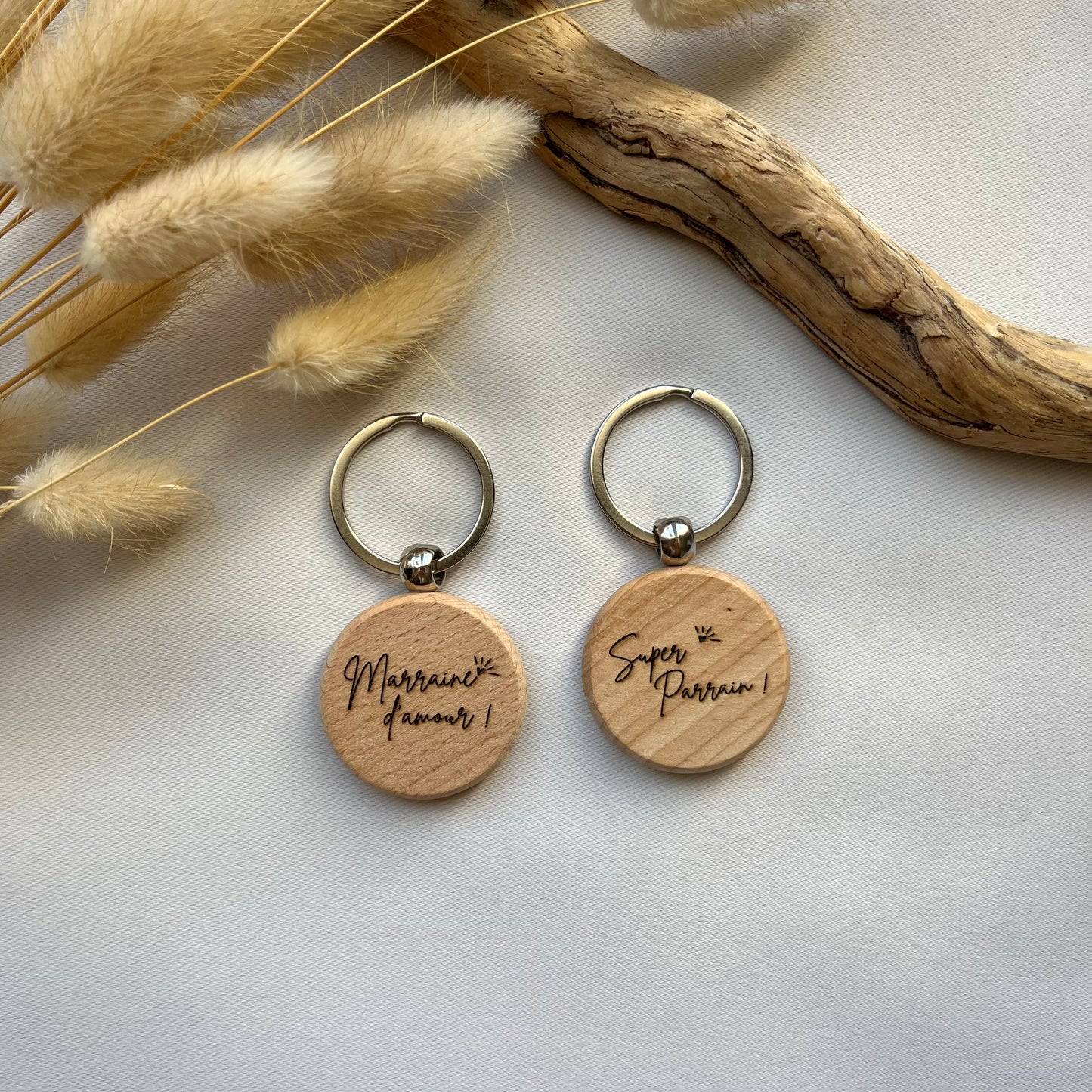 Porte-clés en bois gravé