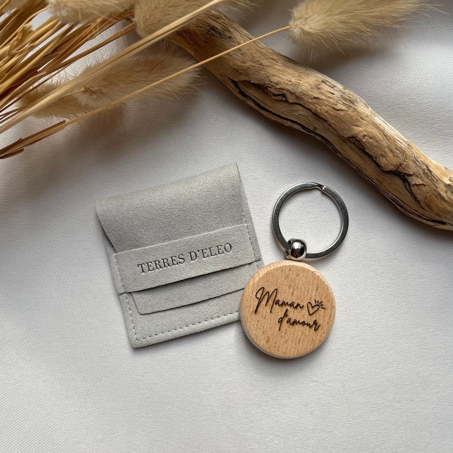Porte-clés en bois gravé